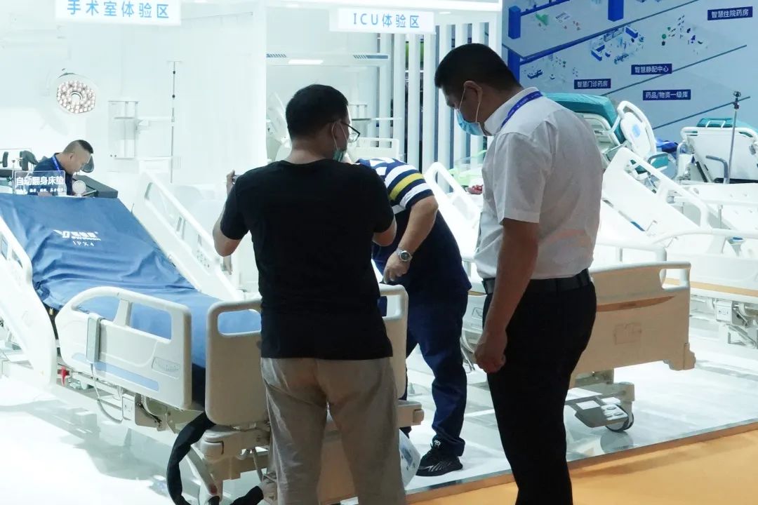 九游会老哥必备的交流社区医疗,小护士医疗设备